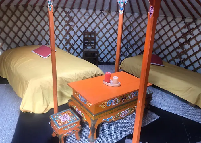 ラグジュアリーテント Yourte Les Hulottes En Comminges Juzet-d'Izaut