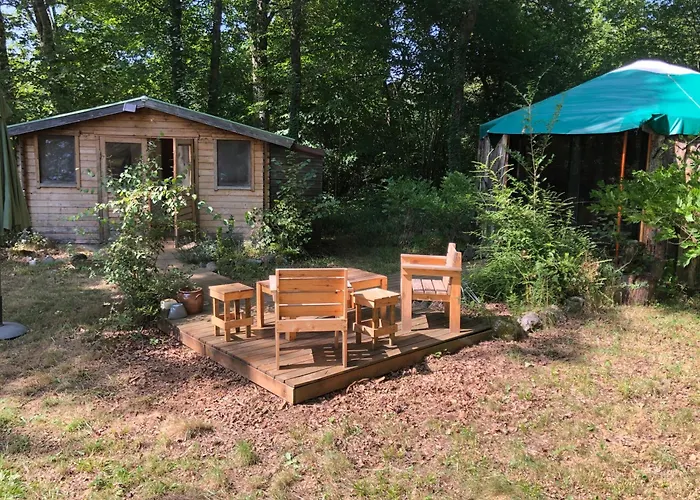 ラグジュアリーテント Yourte Les Hulottes En Comminges Juzet-d'Izaut